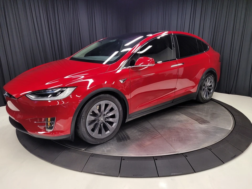 2018 Tesla Model X - Image 7 of 12