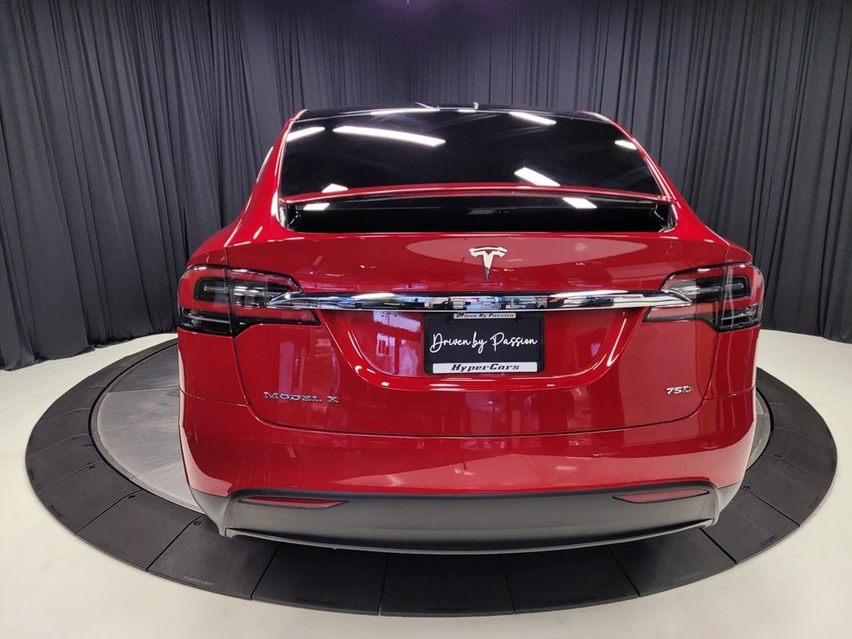 2018 Tesla Model X - Image 10 of 12