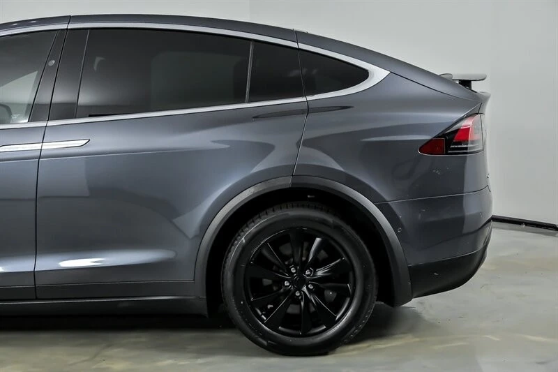 2018 Tesla Model X - Image 9 of 21