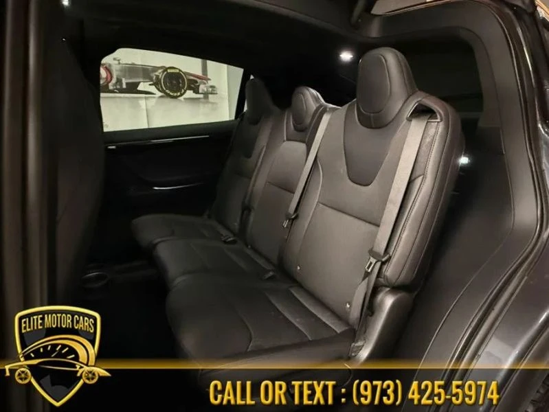 2018 Tesla Model X - Image 11 of 12