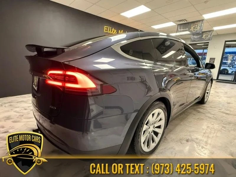 2018 Tesla Model X - Image 7 of 12