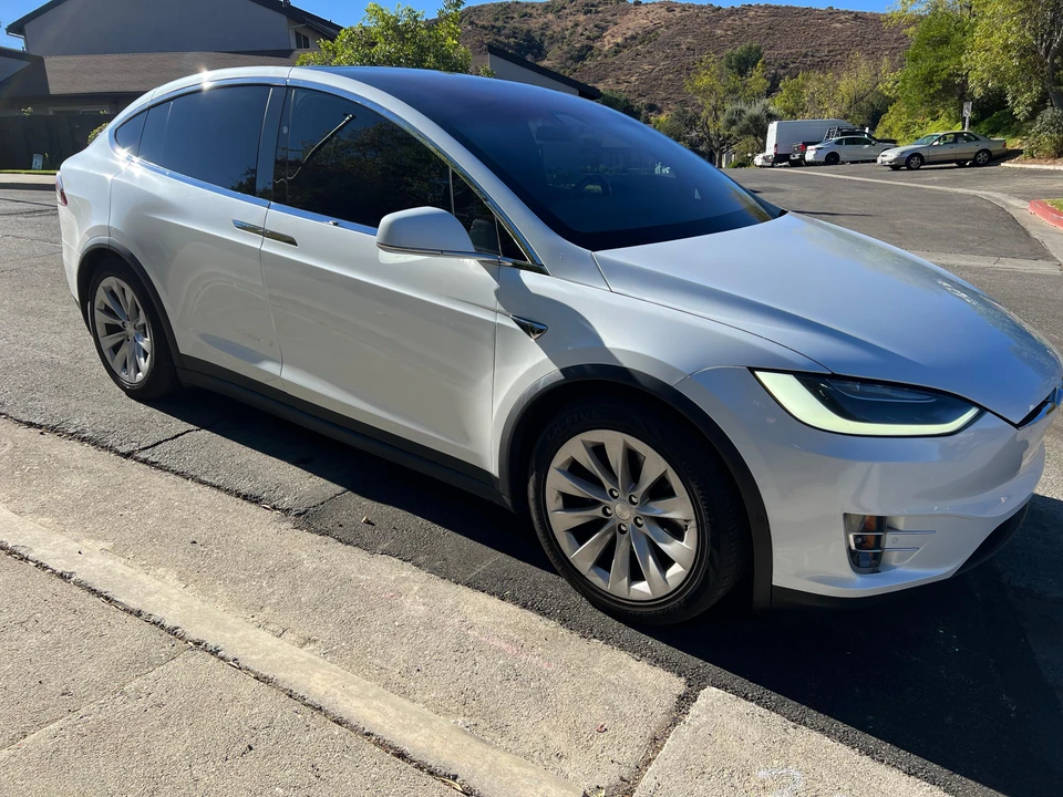 2018 Tesla Model X - Image 23 of 31