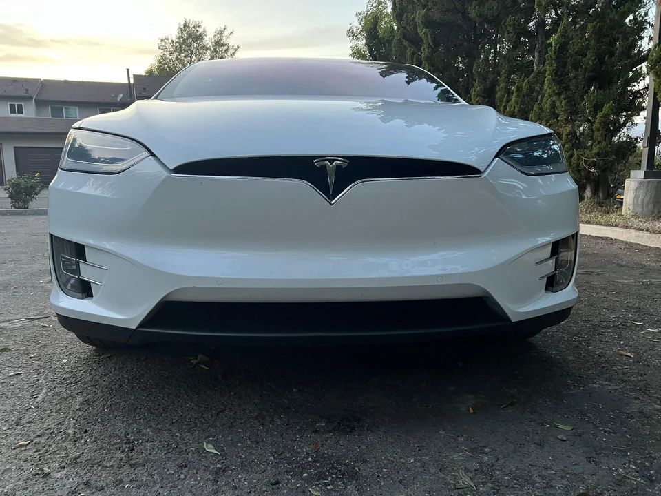 2018 Tesla Model X - Image 7 of 31