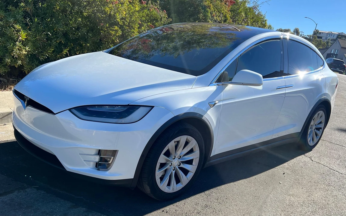 2018 Tesla Model X - Image 11 of 31