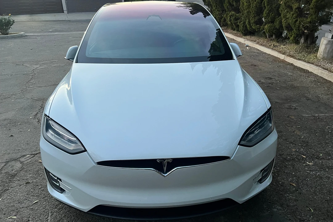 2018 Tesla Model X - Image 2 of 31