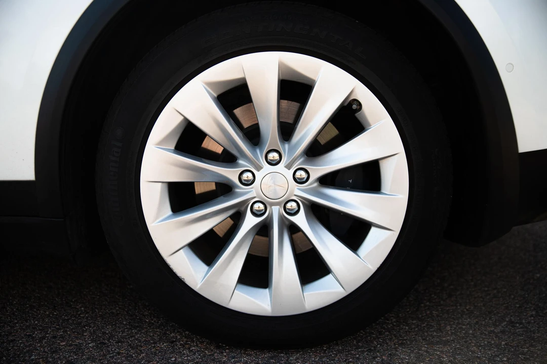 2018 Tesla Model X - Image 23 of 31