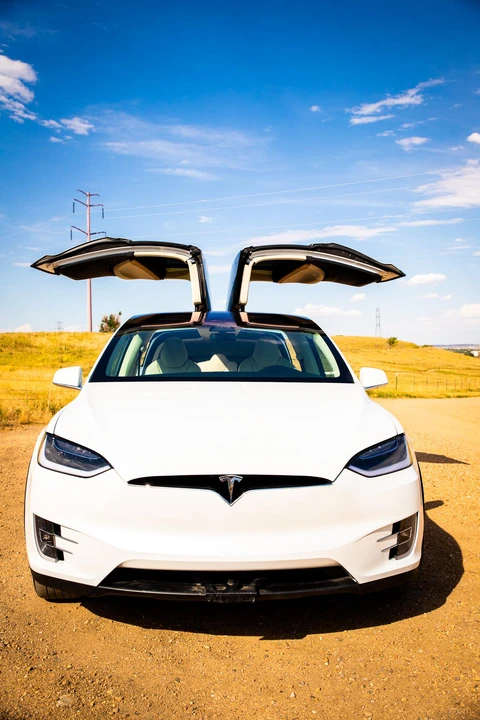 2018 Tesla Model X - Image 5 of 31