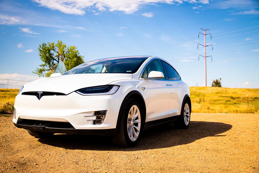 2018 Tesla Model X - Image 9 of 31