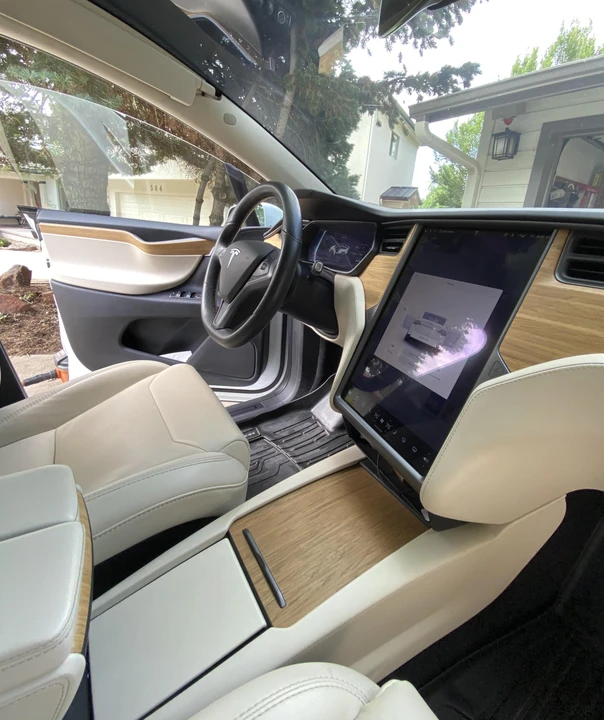 2018 Tesla Model X - Image 28 of 31