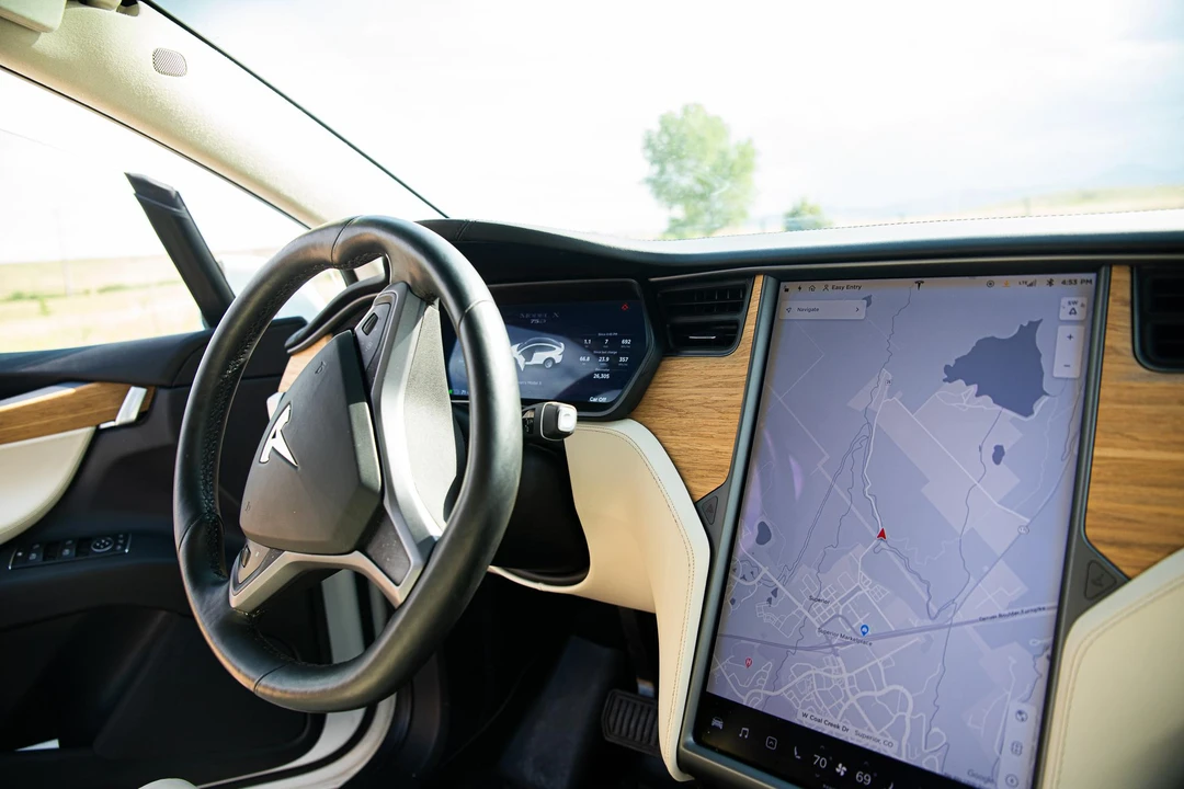2018 Tesla Model X - Image 26 of 31