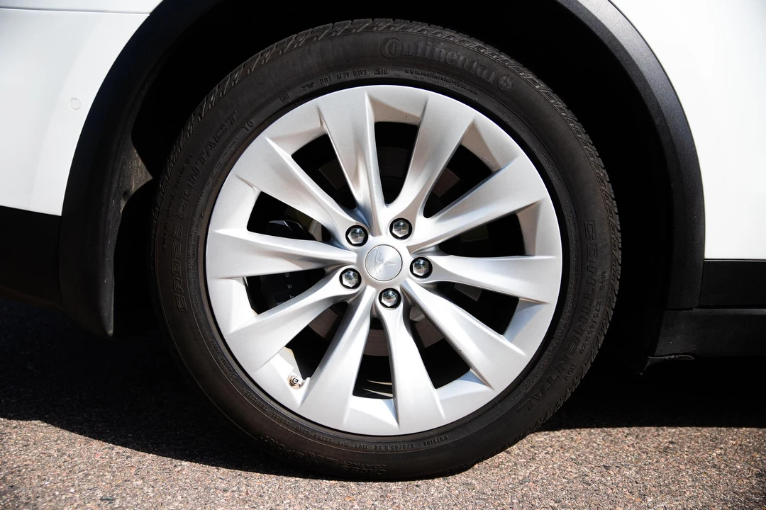 2018 Tesla Model X - Image 22 of 31