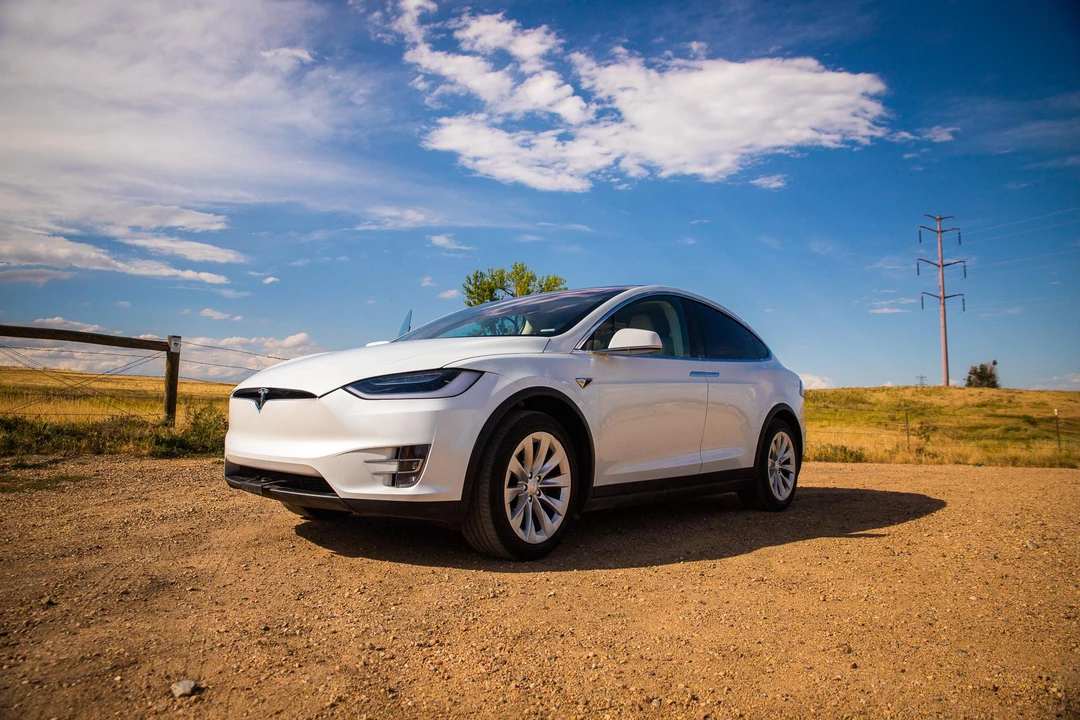 2018 Tesla Model X - Image 12 of 31