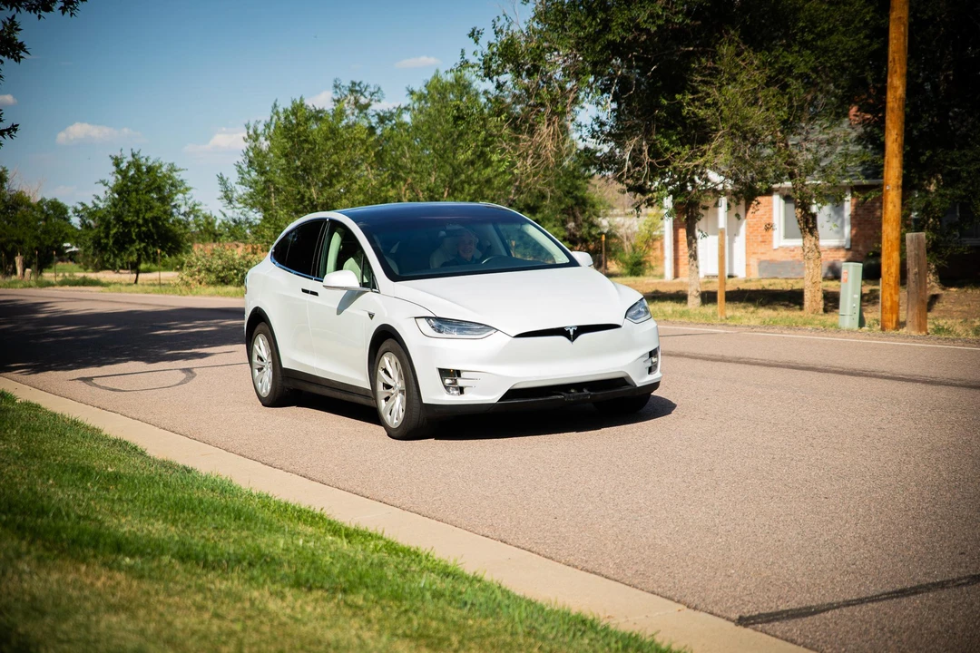 2018 Tesla Model X - Image 18 of 31