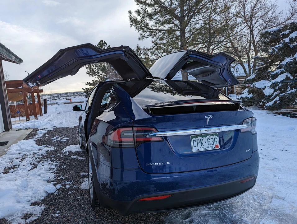 2018 Tesla Model X - Image 13 of 31