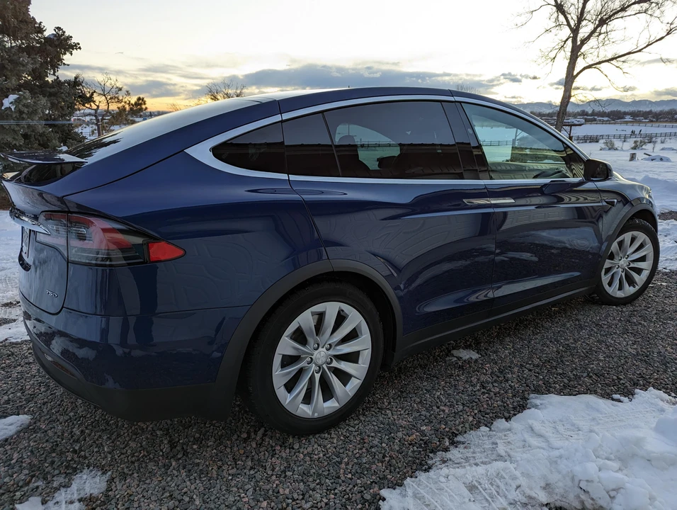 2018 Tesla Model X - Image 18 of 31