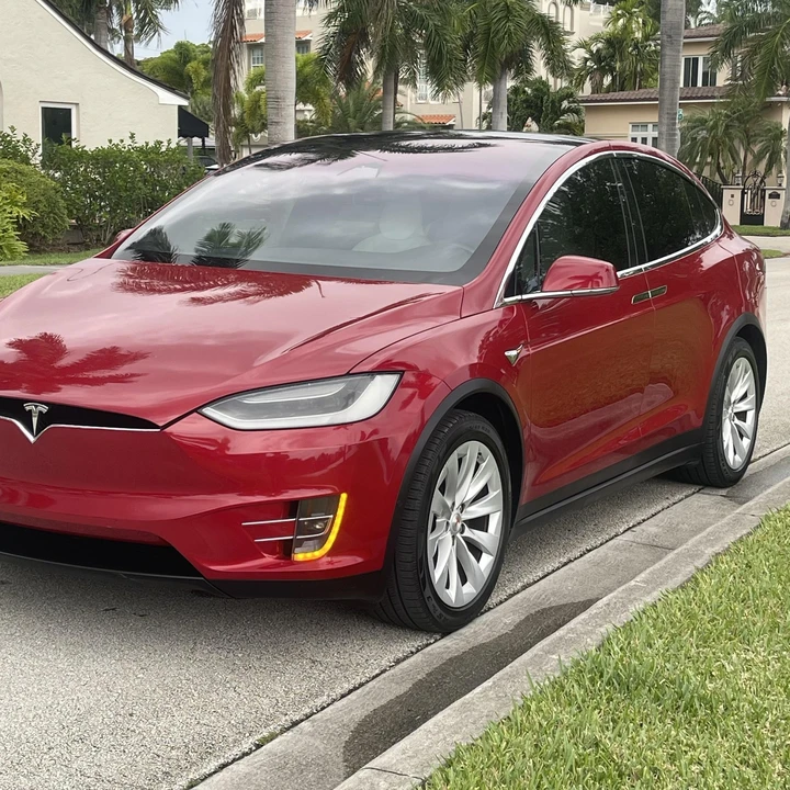 2018 Tesla Model X - Image 6 of 12