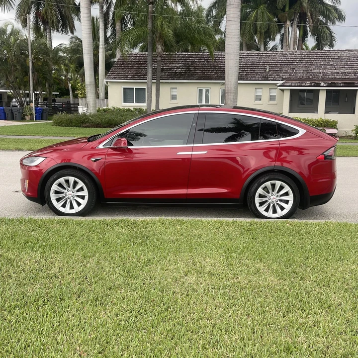 2018 Tesla Model X - Image 8 of 12