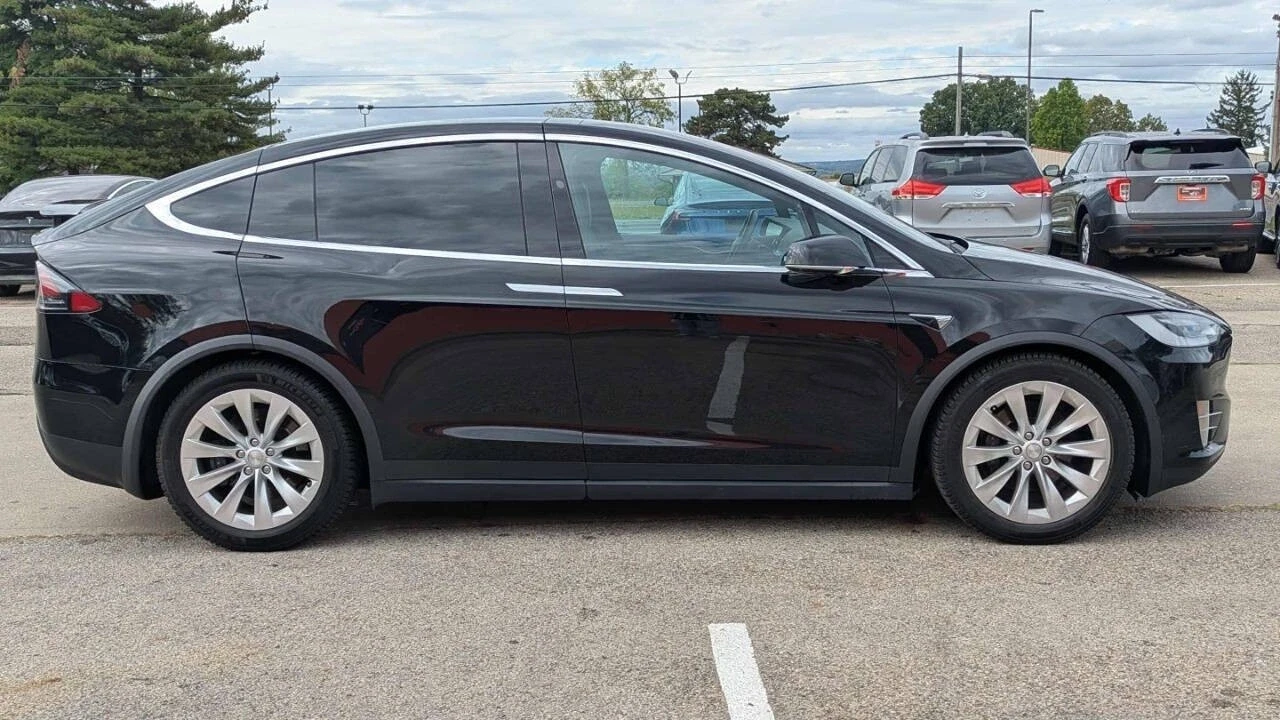 2018 Tesla Model X - Image 5 of 12