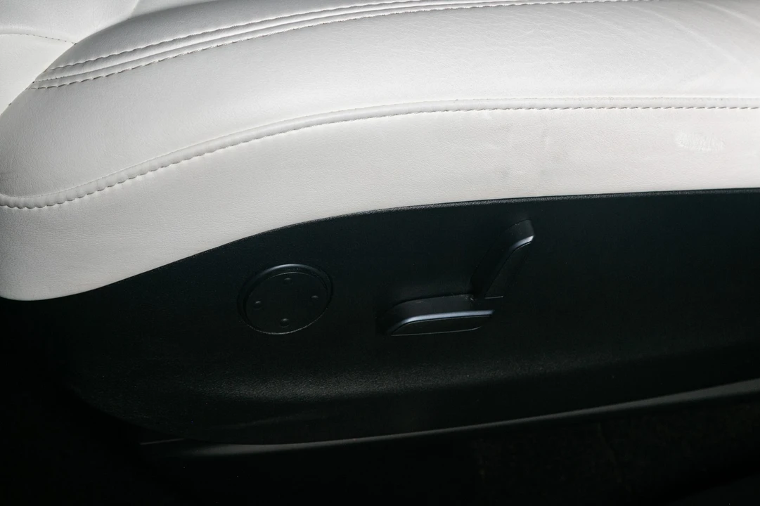 2018 Tesla Model X - Image 21 of 21