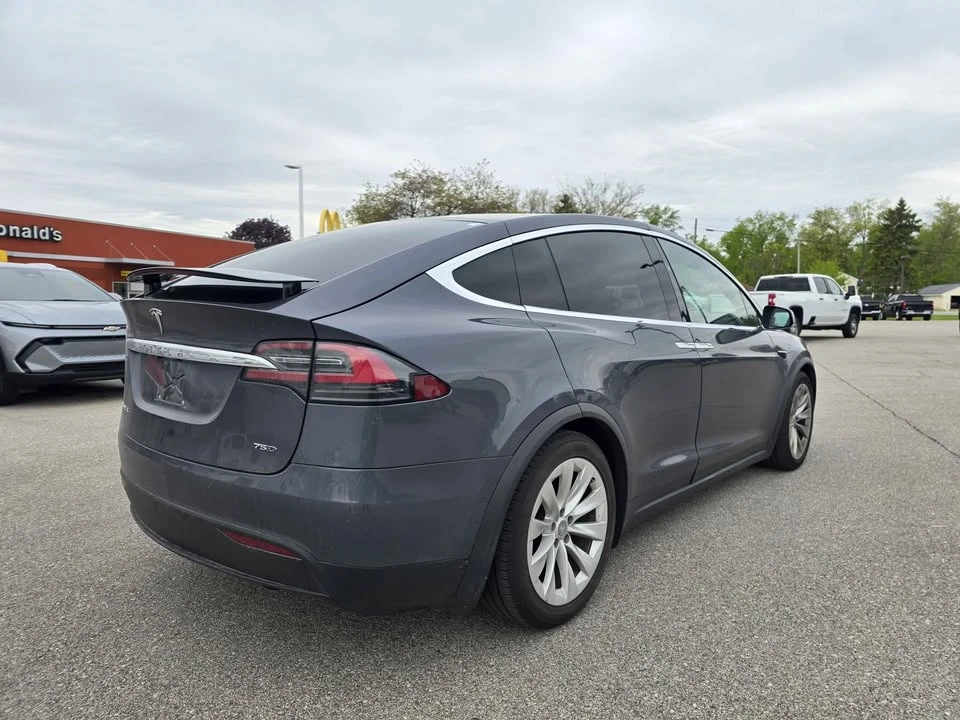 2018 Tesla Model X - Image 4 of 21