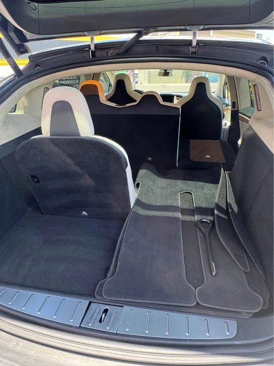2018 Tesla Model X - Image 7 of 16
