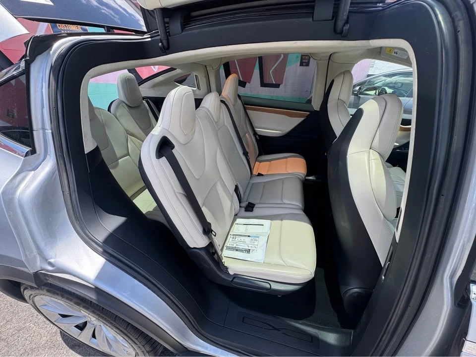 2018 Tesla Model X - Image 9 of 16