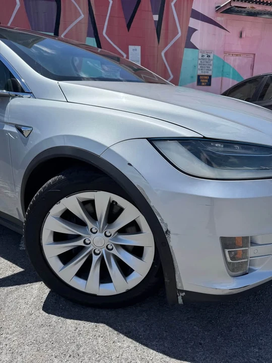 2018 Tesla Model X - Image 3 of 16