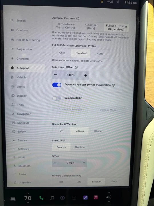 2018 Tesla Model X - Image 10 of 16