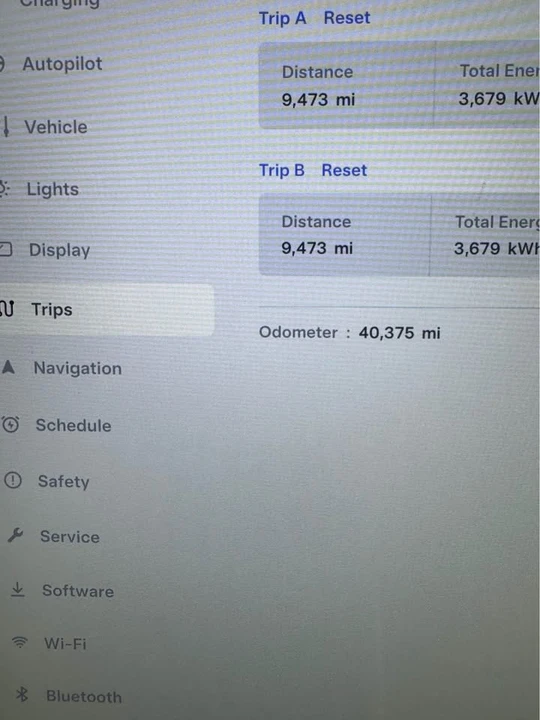 2018 Tesla Model X - Image 15 of 16