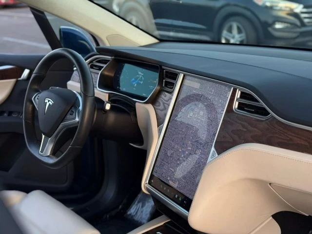 2018 Tesla Model X - Image 19 of 21