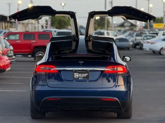 2018 Tesla Model X - Image 11 of 21
