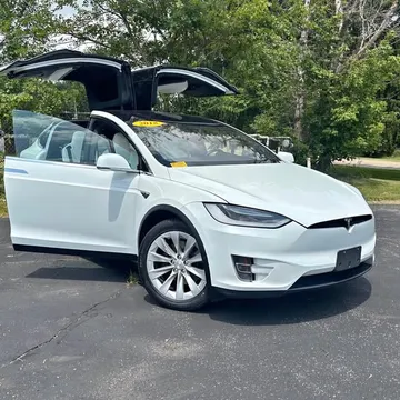 2018 Tesla Model X 75D Sport Utility 4D
