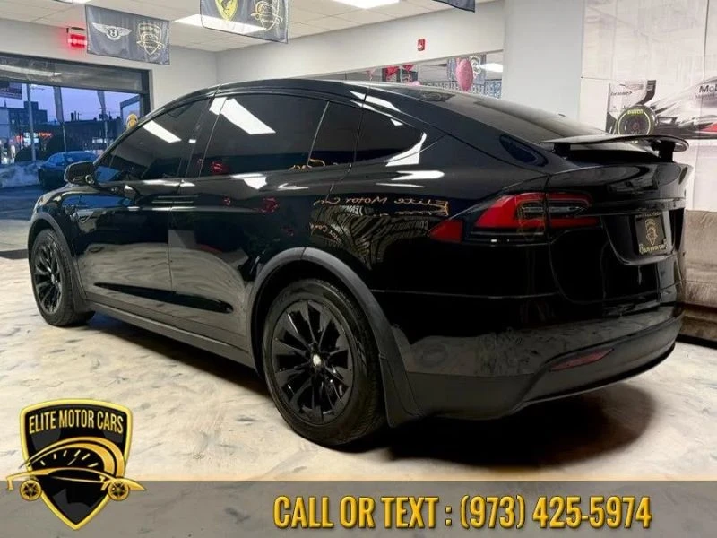 2018 Tesla Model X - Image 8 of 12
