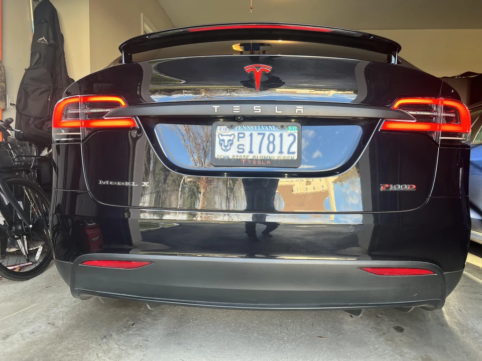 2018 Tesla Model X - Image 11 of 31