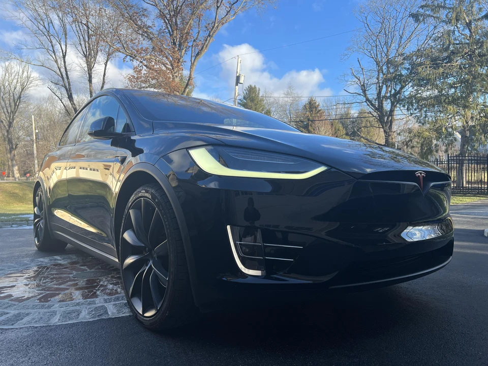 2018 Tesla Model X - Image 14 of 31