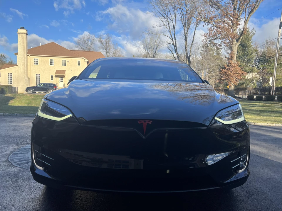 2018 Tesla Model X - Image 6 of 31
