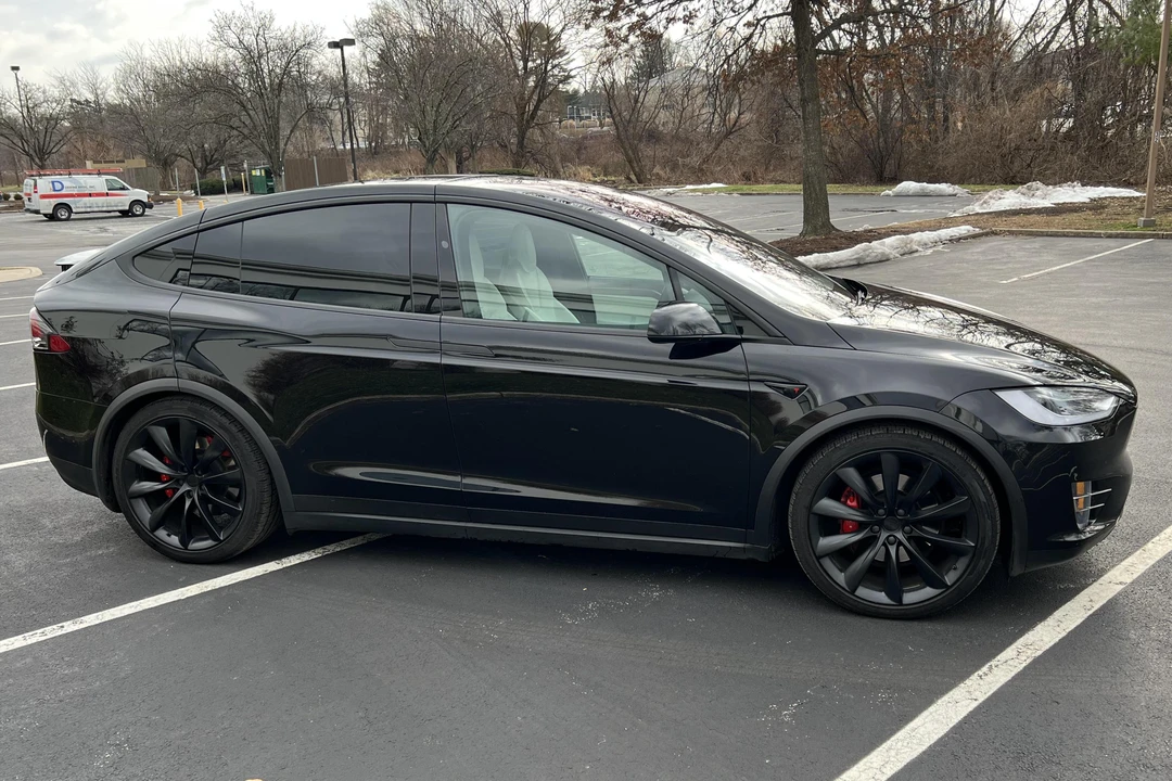 2018 Tesla Model X - Image 3 of 31