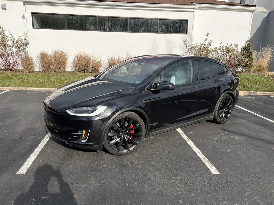 2018 Tesla Model X - Image 9 of 31