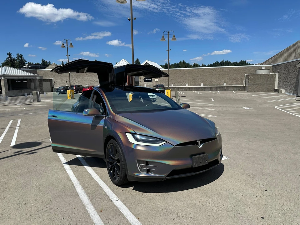 2018 Tesla Model X - Image 25 of 31