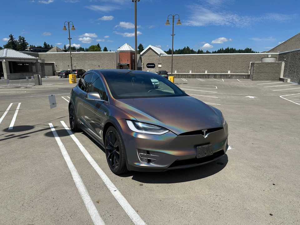 2018 Tesla Model X - Image 16 of 31