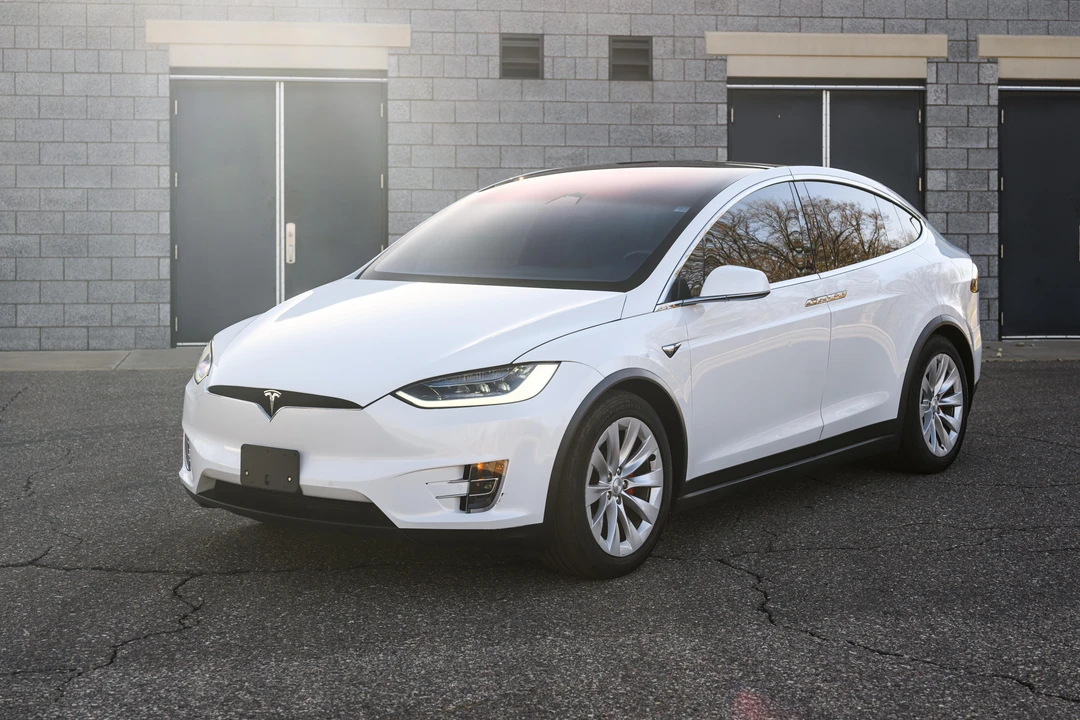 2018 Tesla Model X - Image 7 of 31