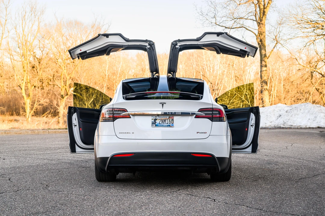 2018 Tesla Model X - Image 23 of 31