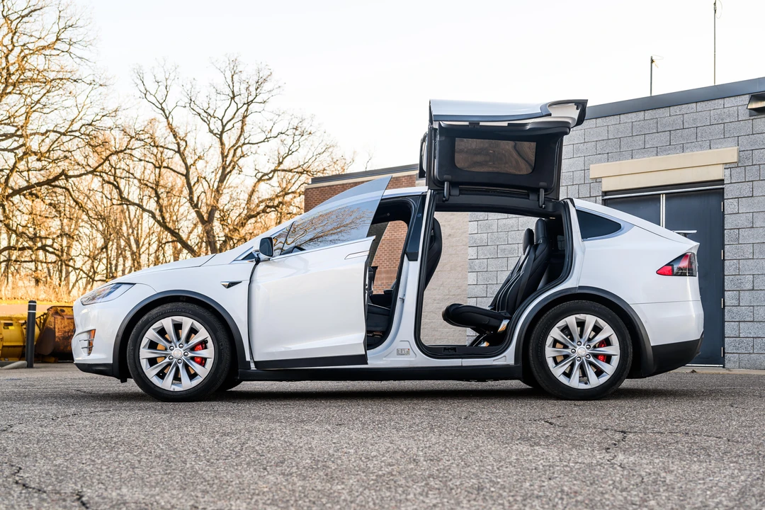 2018 Tesla Model X - Image 22 of 31