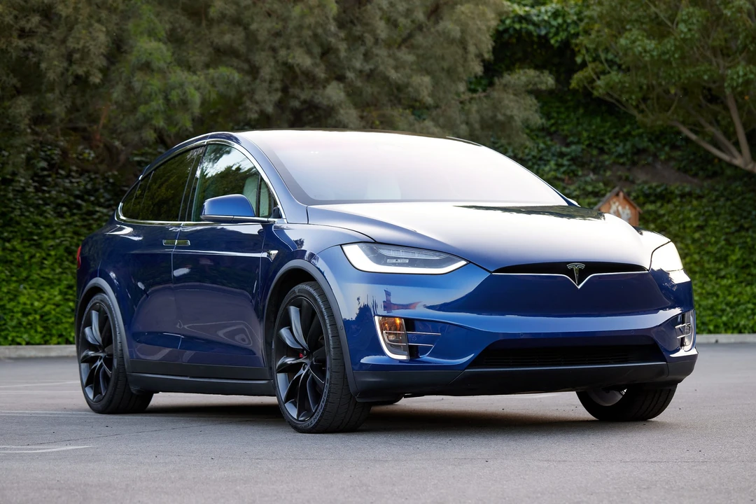 2018 Tesla Model X - Image 2 of 31