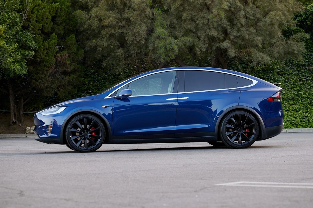 2018 Tesla Model X - Image 10 of 31