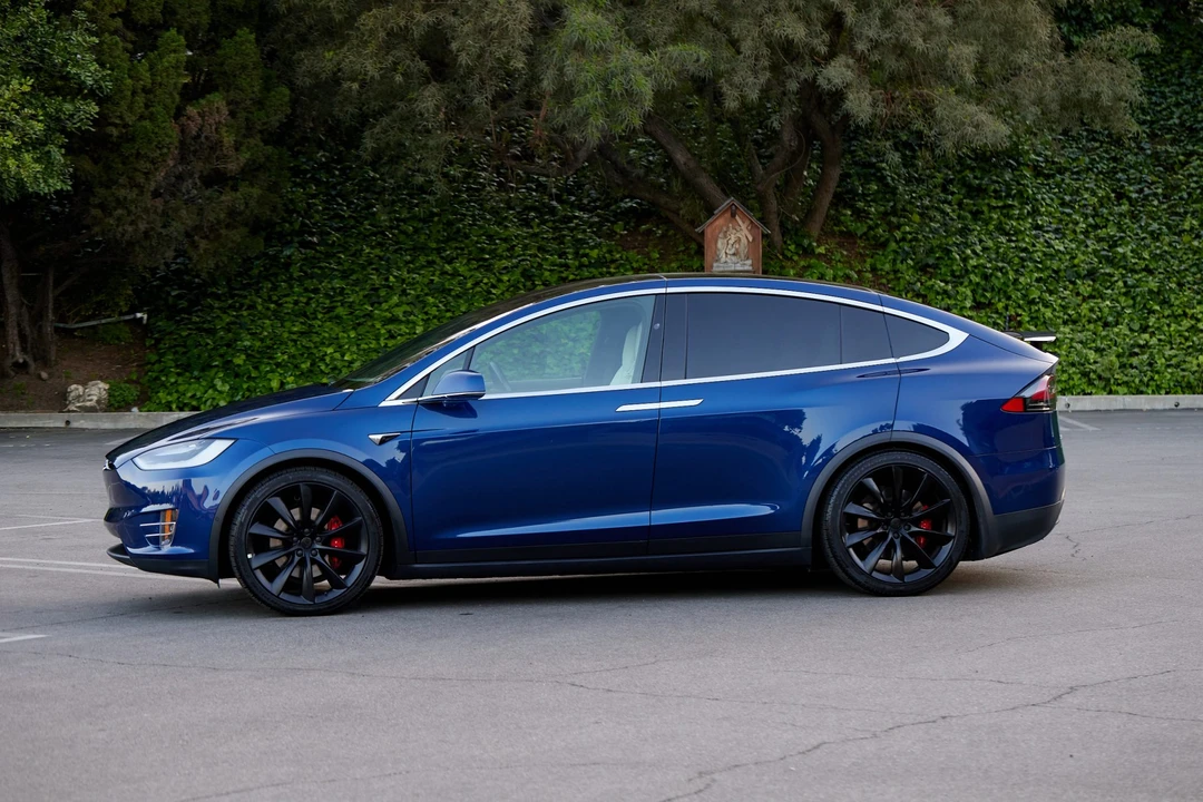 2018 Tesla Model X - Image 11 of 31