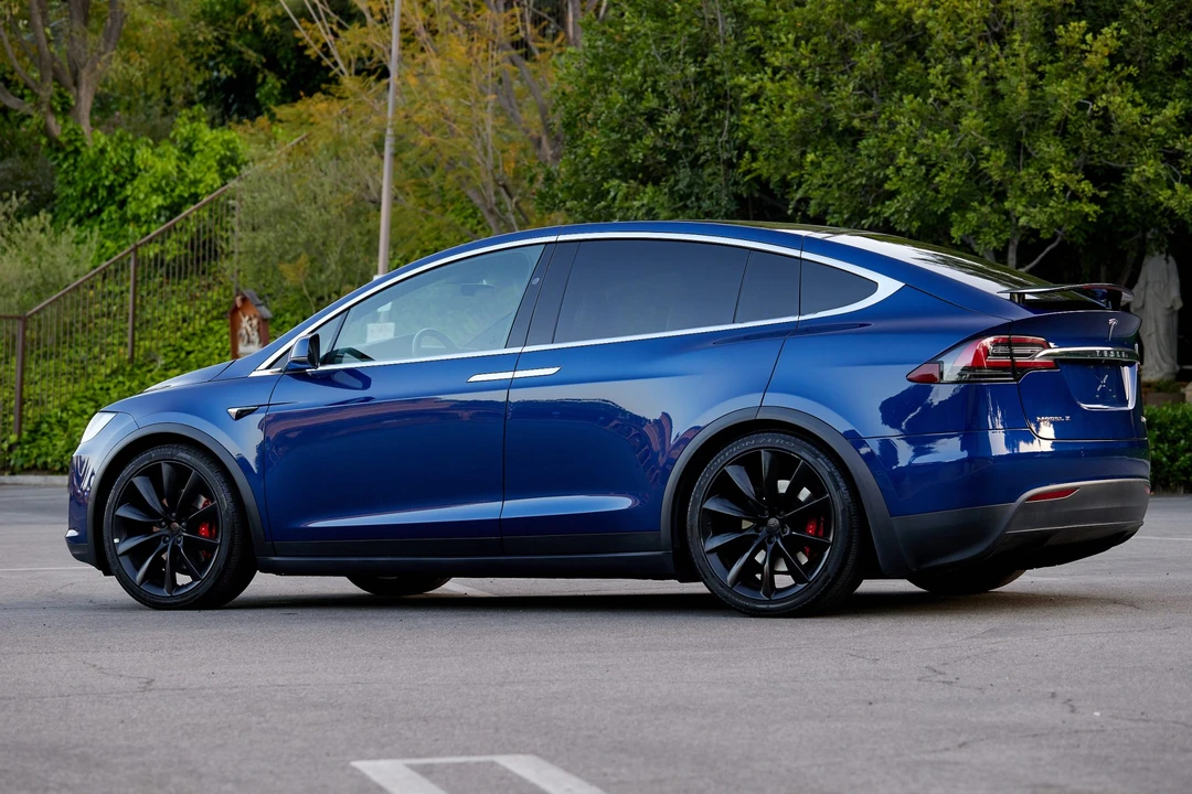 2018 Tesla Model X - Image 12 of 31