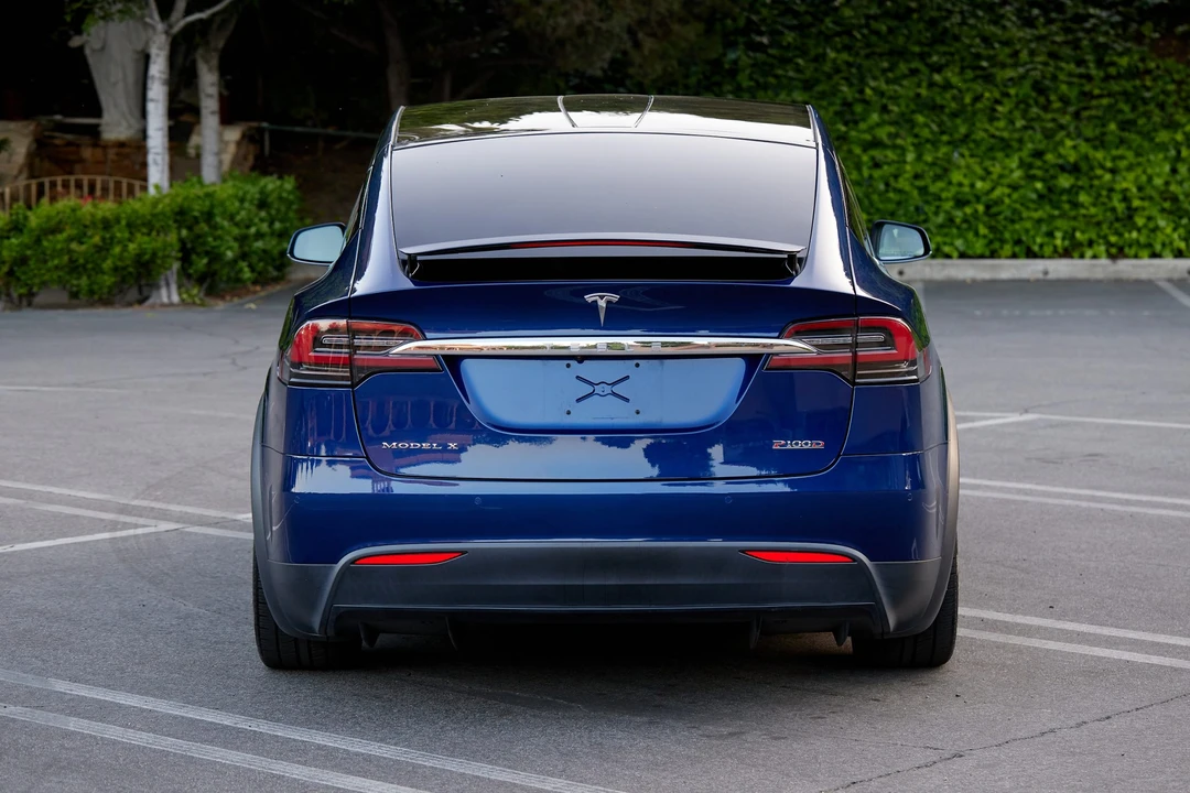 2018 Tesla Model X - Image 17 of 31