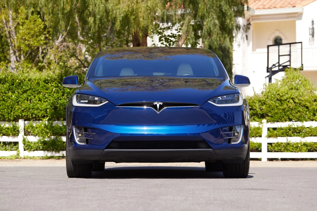 2018 Tesla Model X - Image 28 of 31