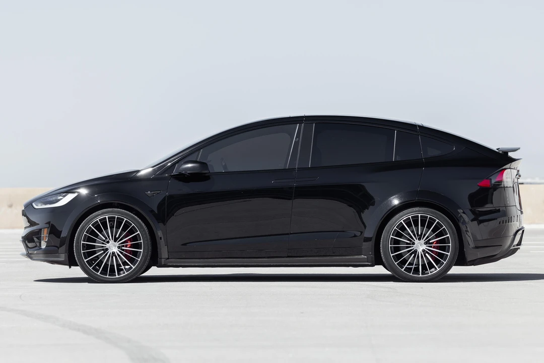 2018 Tesla Model X - Image 3 of 31